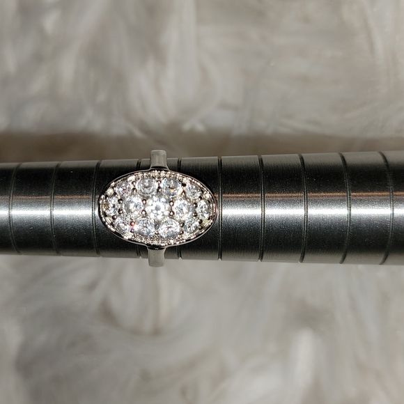 Ring - Picture 5 of 9